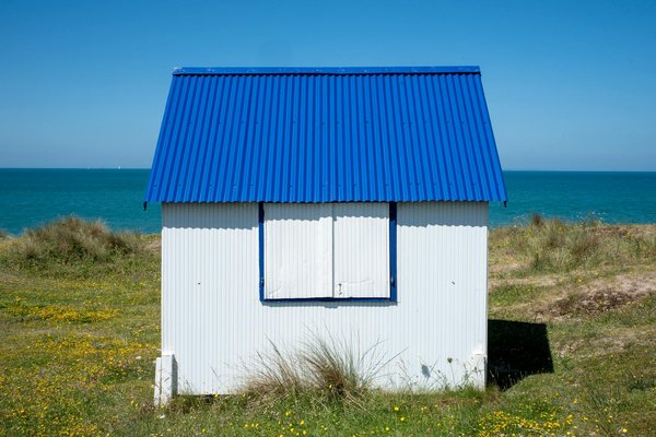 Où peut-on louer une maison de vacances en Espagne avec des ateliers de cuisine méditerranéenne et des excursions en vélo?